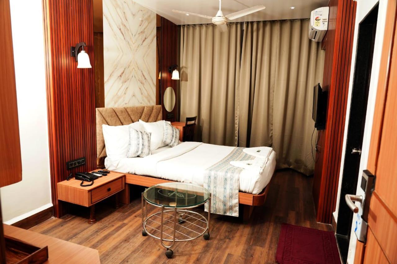 Hotel Padma Krishna بونة المظهر الخارجي الصورة