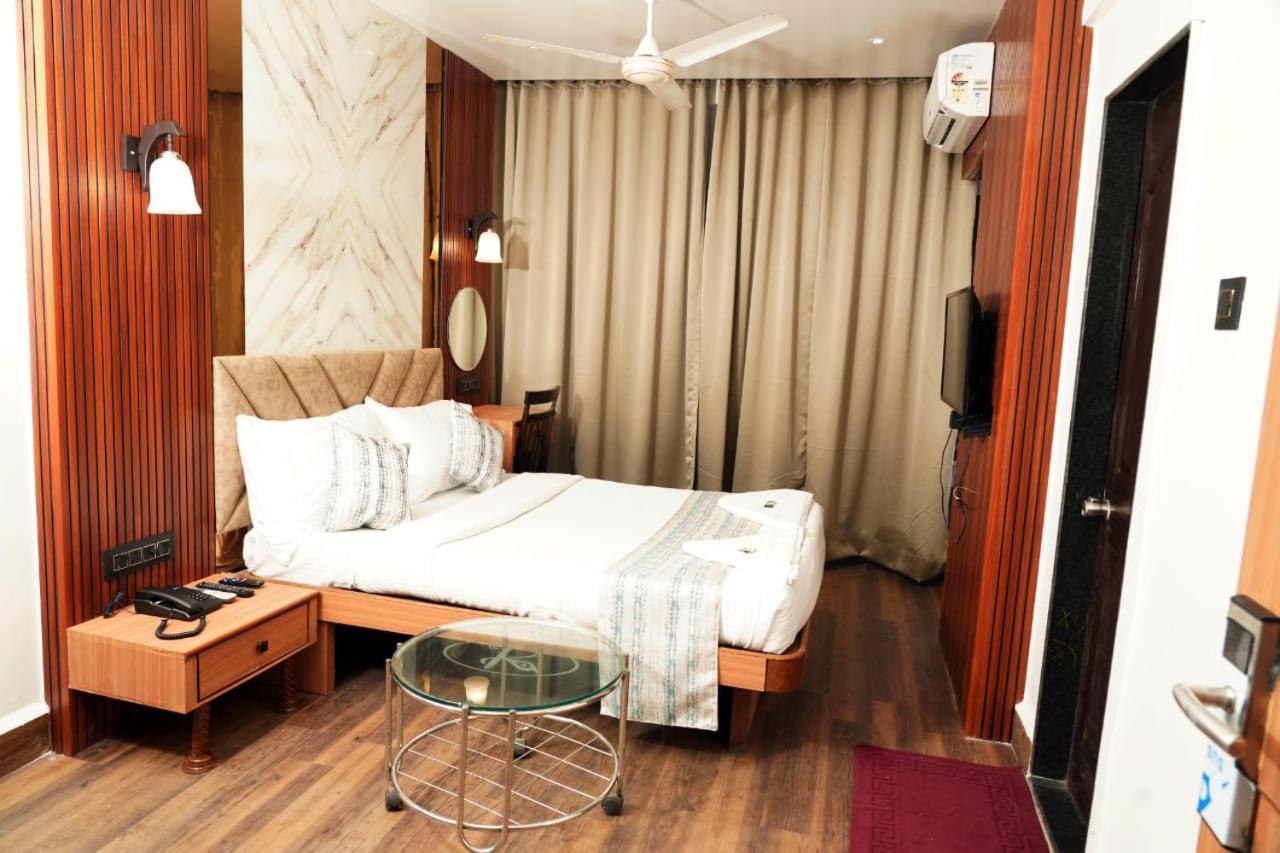 Hotel Padma Krishna بونة المظهر الخارجي الصورة